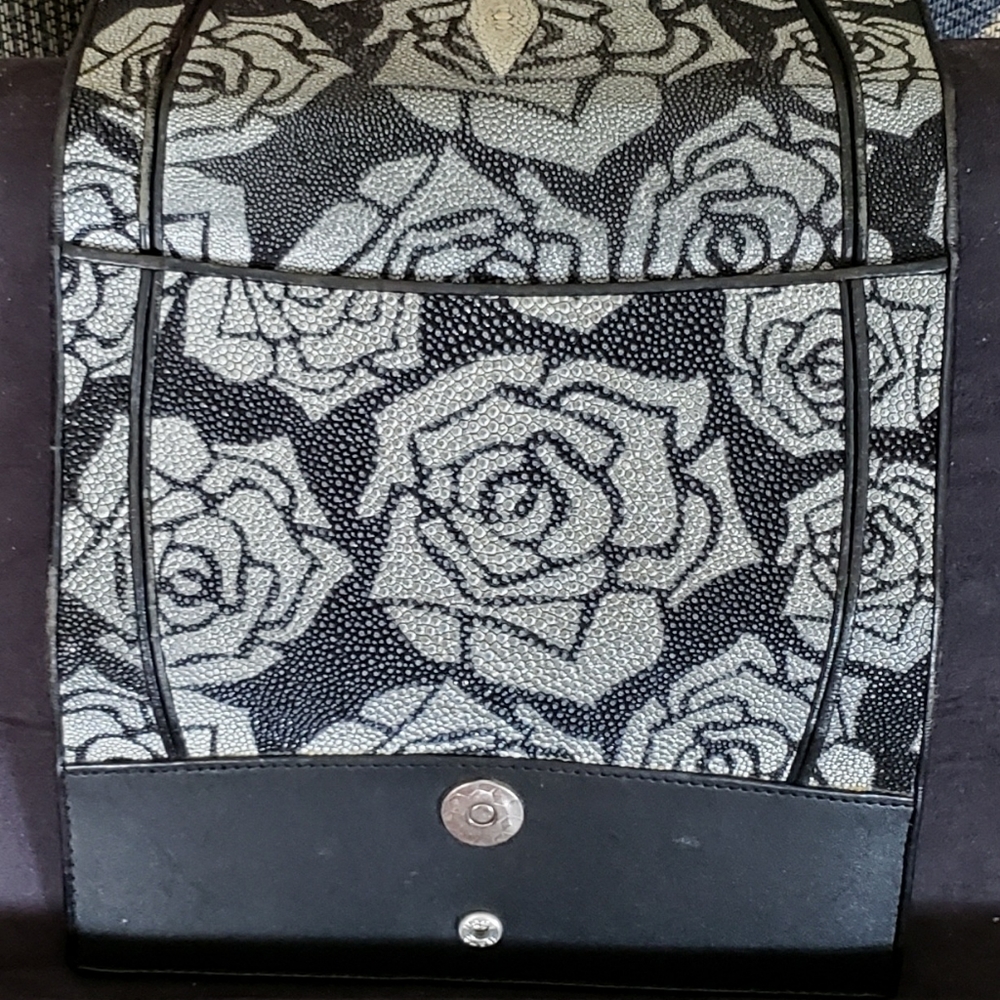 Stingray Wallet - Picture 13 of 13